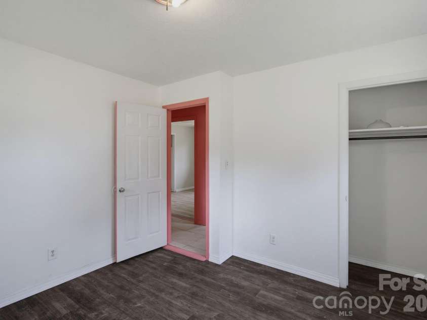 149 Dobbins Street, Wallace, NC 28466.  MLS# CAR4394453, YatesRealty ID 45333. 