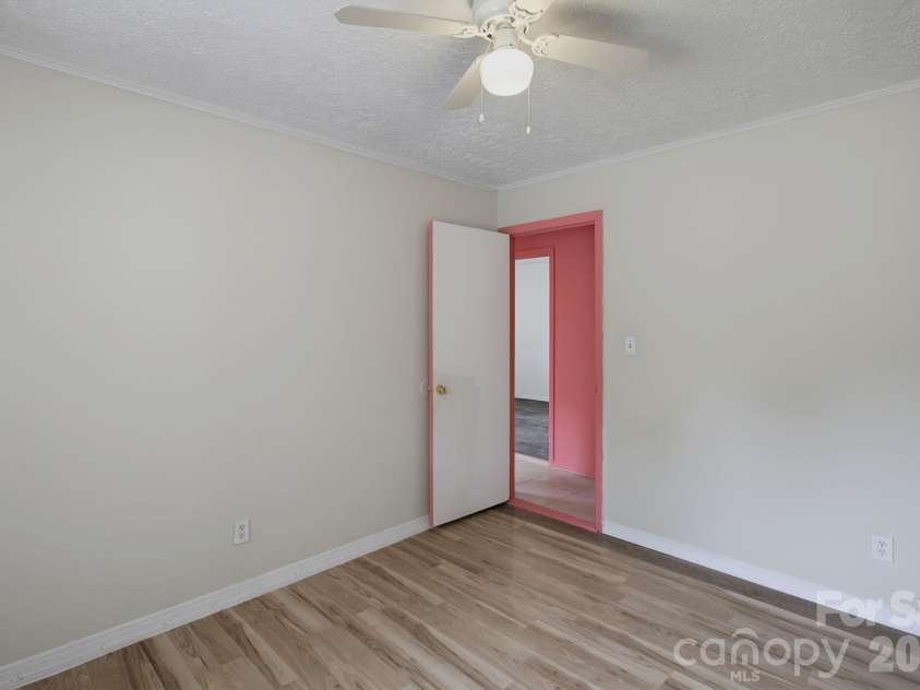 149 Dobbins Street, Wallace, NC 28466.  MLS# CAR4394453, YatesRealty ID 45333. 