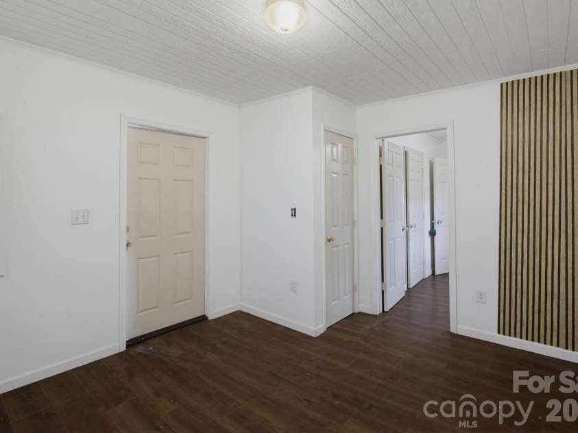149 Dobbins Street, Wallace, NC 28466.  MLS# CAR4394453, YatesRealty ID 45333. 