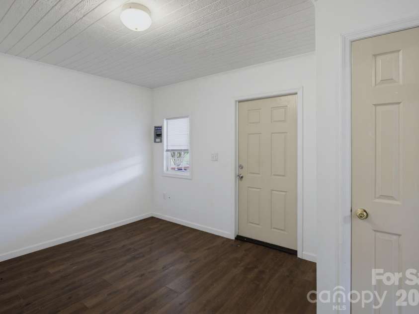 149 Dobbins Street, Wallace, NC 28466.  MLS# CAR4394453, YatesRealty ID 45333. 