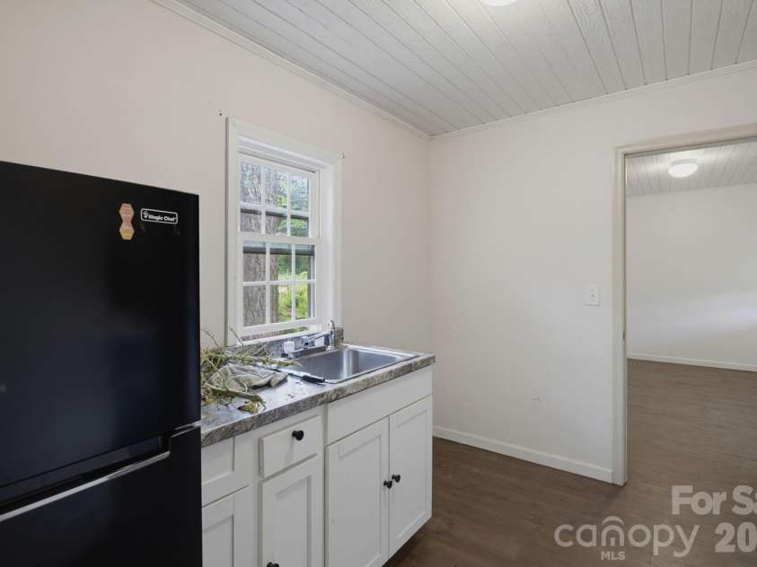 149 Dobbins Street, Wallace, NC 28466.  MLS# CAR4394453, YatesRealty ID 45333. 