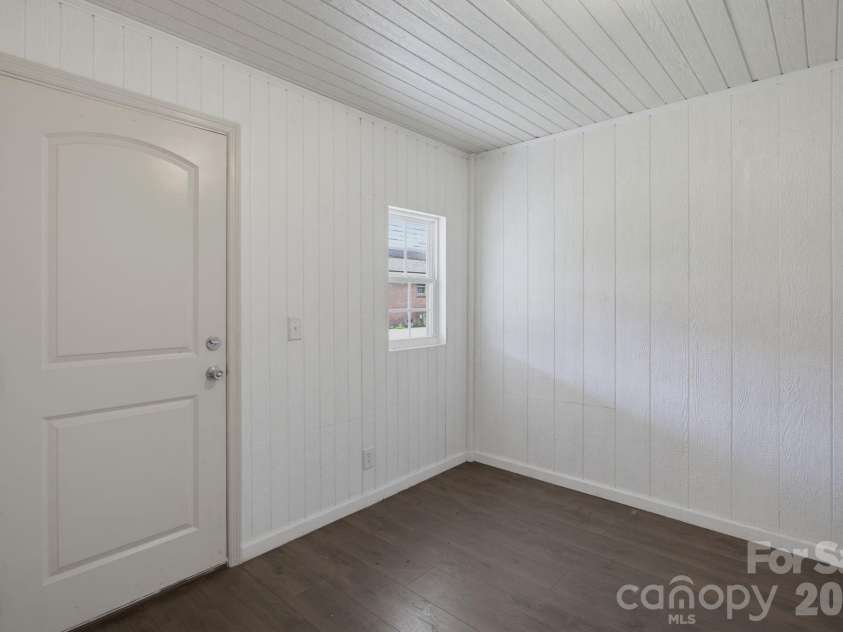 149 Dobbins Street, Wallace, NC 28466.  MLS# CAR4394453, YatesRealty ID 45333. 