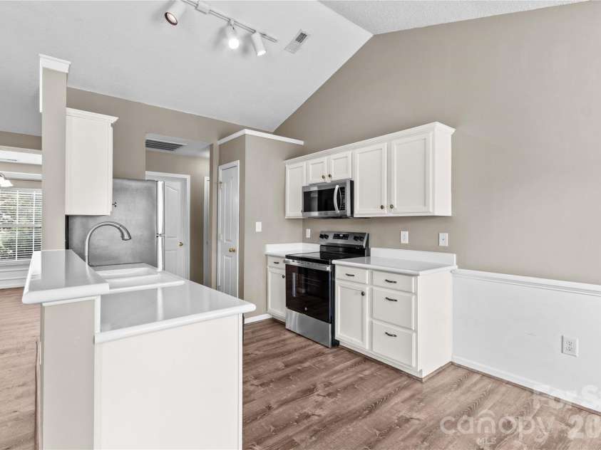 159 Bluffton Road, Mooresville, NC 28115.  MLS# CAR4408481, YatesRealty ID 45334. 