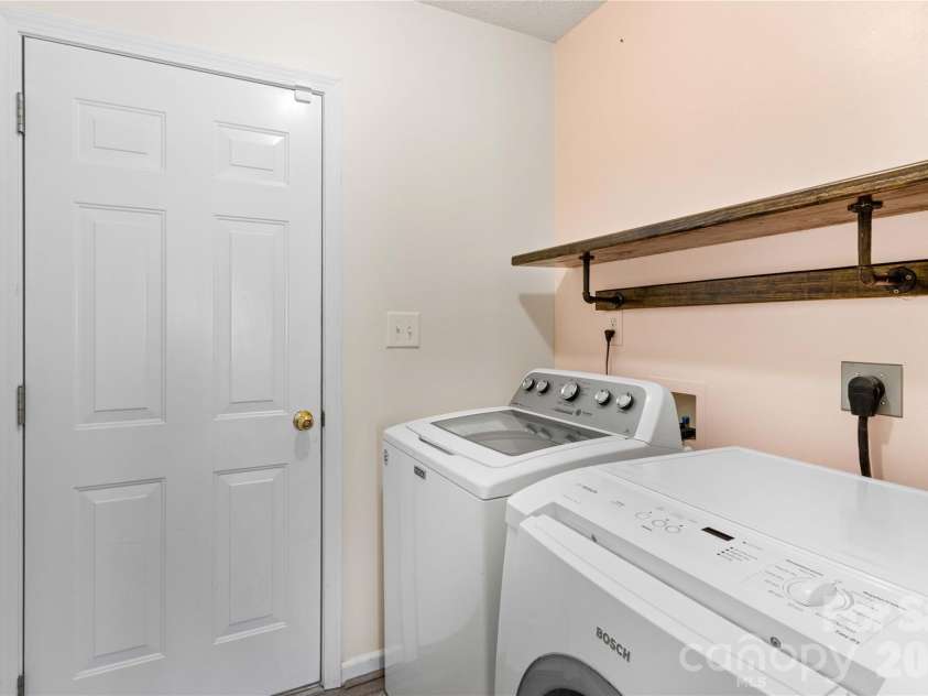 159 Bluffton Road, Mooresville, NC 28115.  MLS# CAR4408481, YatesRealty ID 45334. Laundry Room