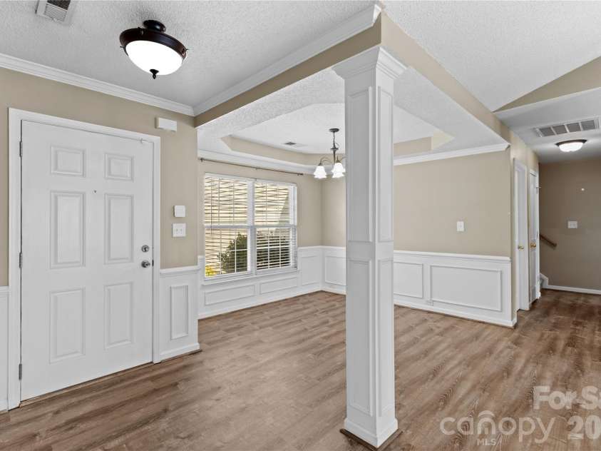 159 Bluffton Road, Mooresville, NC 28115.  MLS# CAR4408481, YatesRealty ID 45334. Open Foyer