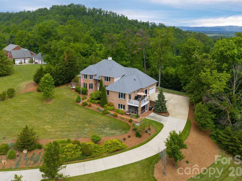 153 Mills Place, Asheville, NC 28804.  MLS# CAR4378268, YatesRealty ID 45336. Overhead views
