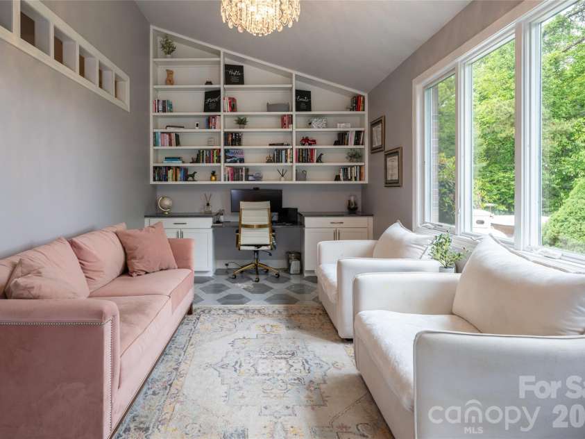 153 Mills Place, Asheville, NC 28804.  MLS# CAR4378268, YatesRealty ID 45336. Sunroom