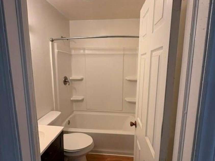 430 Columbia Street, Gastonia, NC 28054.  MLS# CAR4369222, YatesRealty ID 45337. 