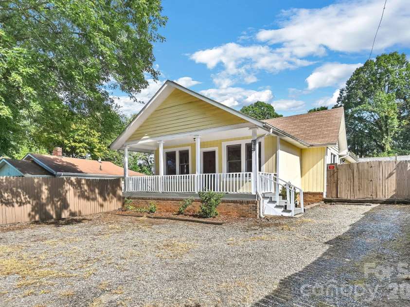 376 Fairview Road, Asheville, NC 28803.  MLS# CAR4415834, YatesRealty ID 45338. 