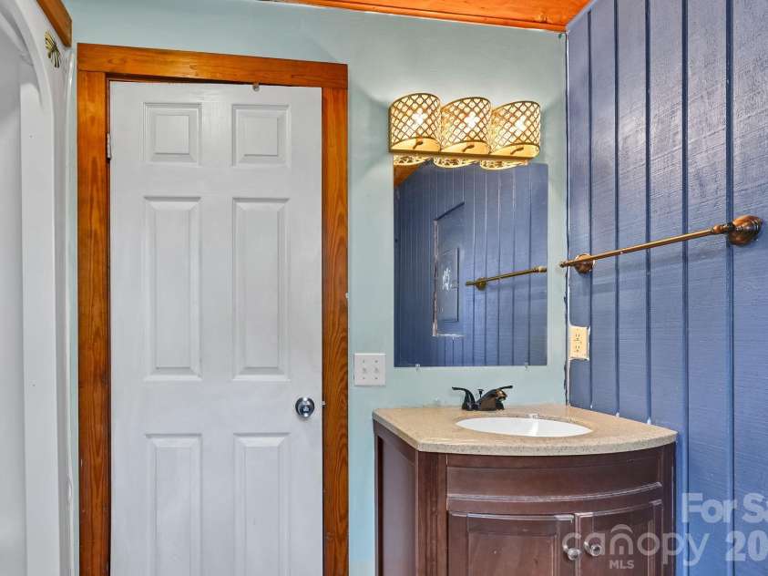 376 Fairview Road, Asheville, NC 28803.  MLS# CAR4415834, YatesRealty ID 45338. 