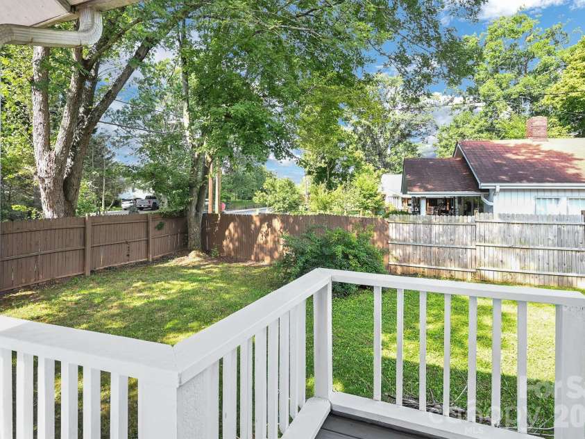 376 Fairview Road, Asheville, NC 28803.  MLS# CAR4415834, YatesRealty ID 45338. 