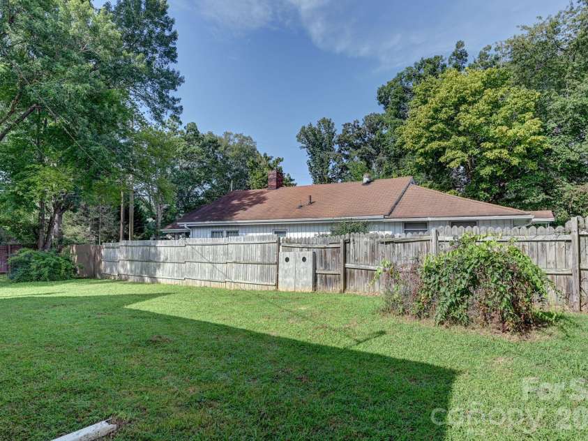 376 Fairview Road, Asheville, NC 28803.  MLS# CAR4415834, YatesRealty ID 45338. 