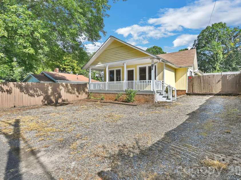 376 Fairview Road, Asheville, NC 28803.  MLS# CAR4415834, YatesRealty ID 45338. 