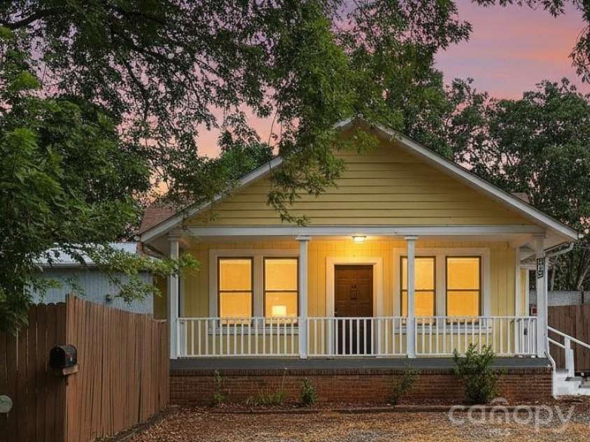 376 Fairview Road, Asheville, NC 28803.  MLS# CAR4415834, YatesRealty ID 45338. 