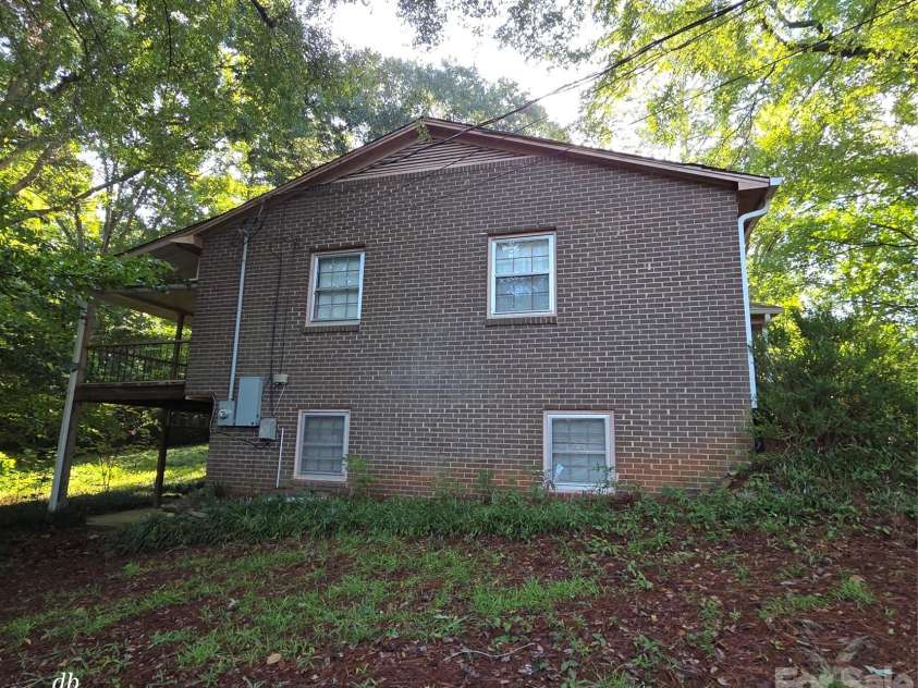 110 Delmar Road, Shelby, NC 28152.  MLS# CAR4416102, YatesRealty ID 45339. 