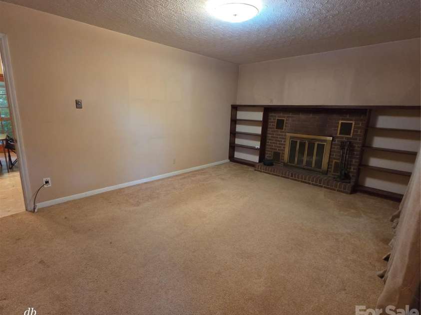 110 Delmar Road, Shelby, NC 28152.  MLS# CAR4416102, YatesRealty ID 45339. 
