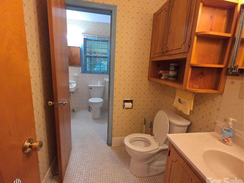 110 Delmar Road, Shelby, NC 28152.  MLS# CAR4416102, YatesRealty ID 45339. 