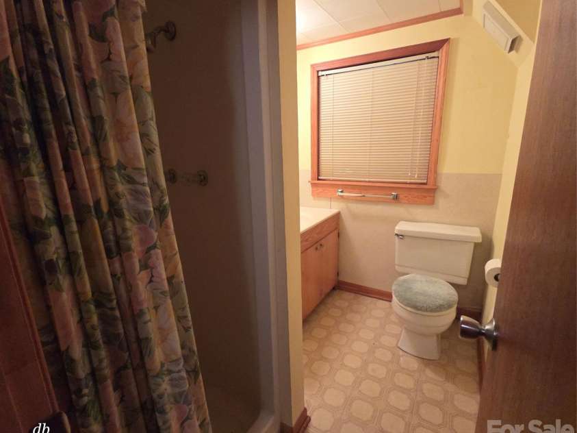 110 Delmar Road, Shelby, NC 28152.  MLS# CAR4416102, YatesRealty ID 45339. 