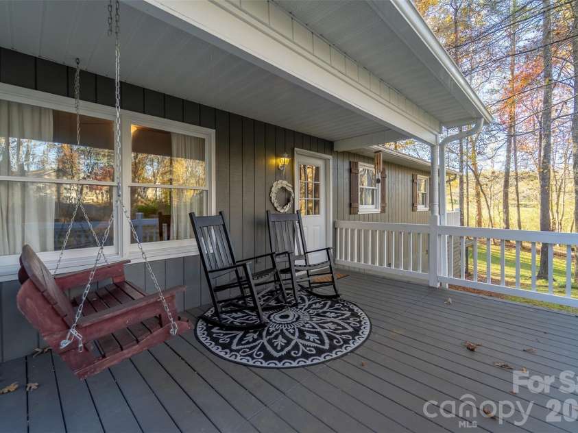 115 Indian Trail, Franklin, NC 28734.  MLS# CAR4344082, YatesRealty ID 4534. 
