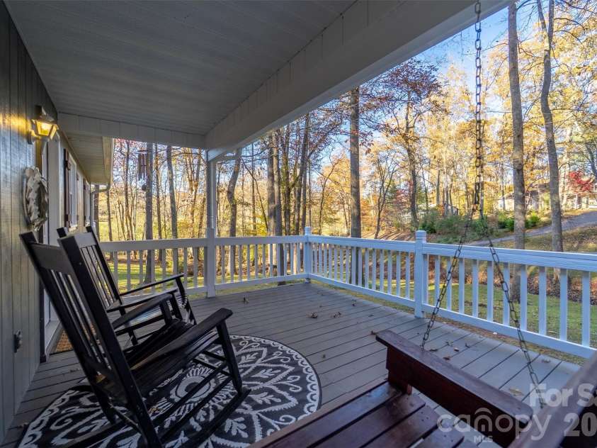115 Indian Trail, Franklin, NC 28734.  MLS# CAR4344082, YatesRealty ID 4534. 