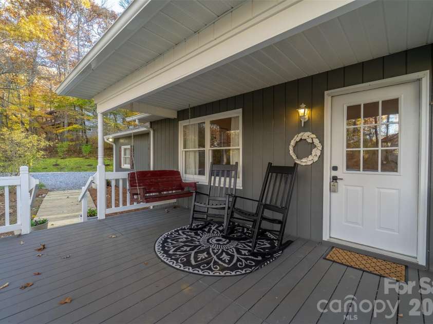 115 Indian Trail, Franklin, NC 28734.  MLS# CAR4344082, YatesRealty ID 4534. 