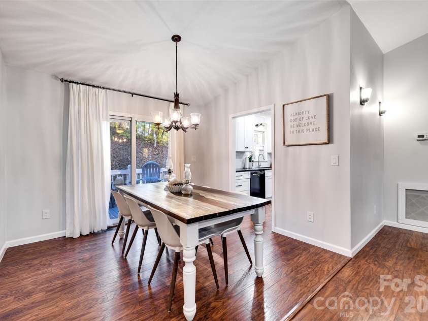 115 Indian Trail, Franklin, NC 28734.  MLS# CAR4344082, YatesRealty ID 4534. 