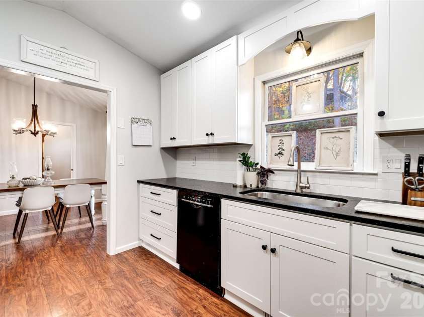 115 Indian Trail, Franklin, NC 28734.  MLS# CAR4344082, YatesRealty ID 4534. 