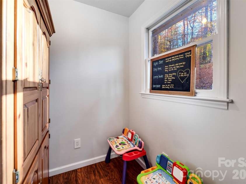 115 Indian Trail, Franklin, NC 28734.  MLS# CAR4344082, YatesRealty ID 4534. 