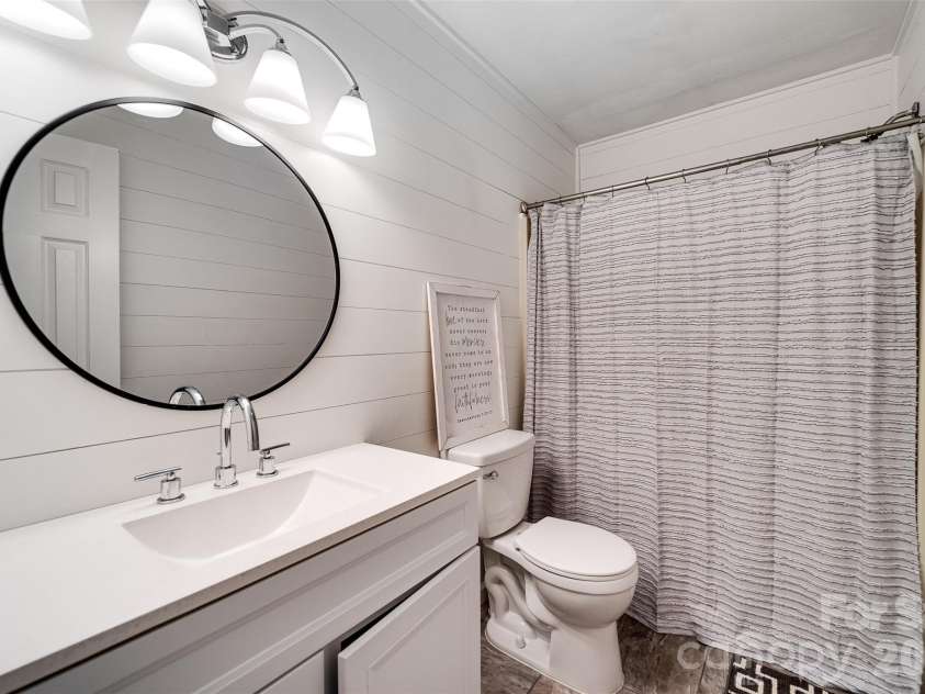 115 Indian Trail, Franklin, NC 28734.  MLS# CAR4344082, YatesRealty ID 4534. 
