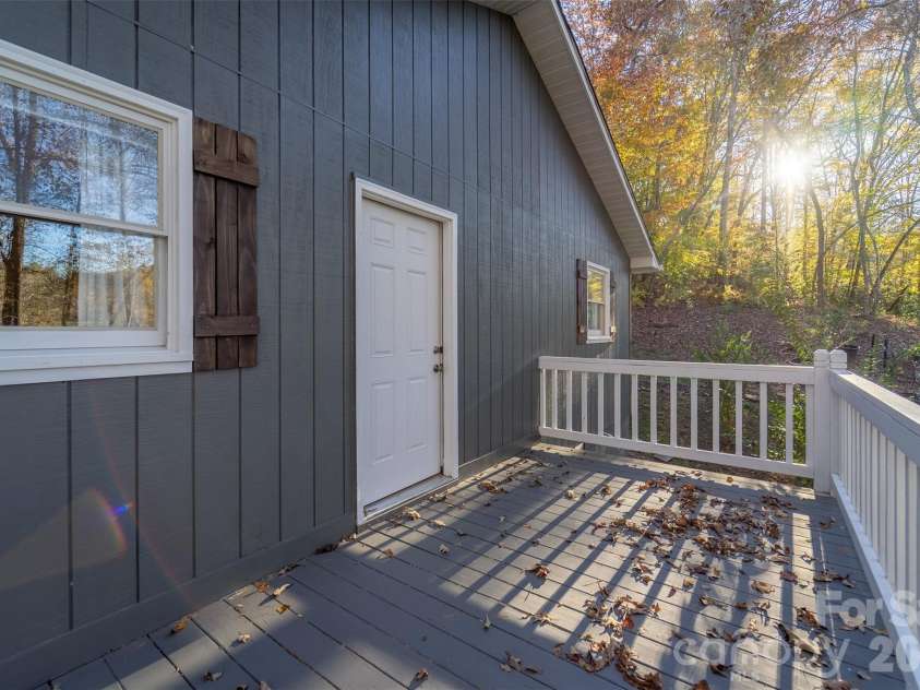 115 Indian Trail, Franklin, NC 28734.  MLS# CAR4344082, YatesRealty ID 4534. 