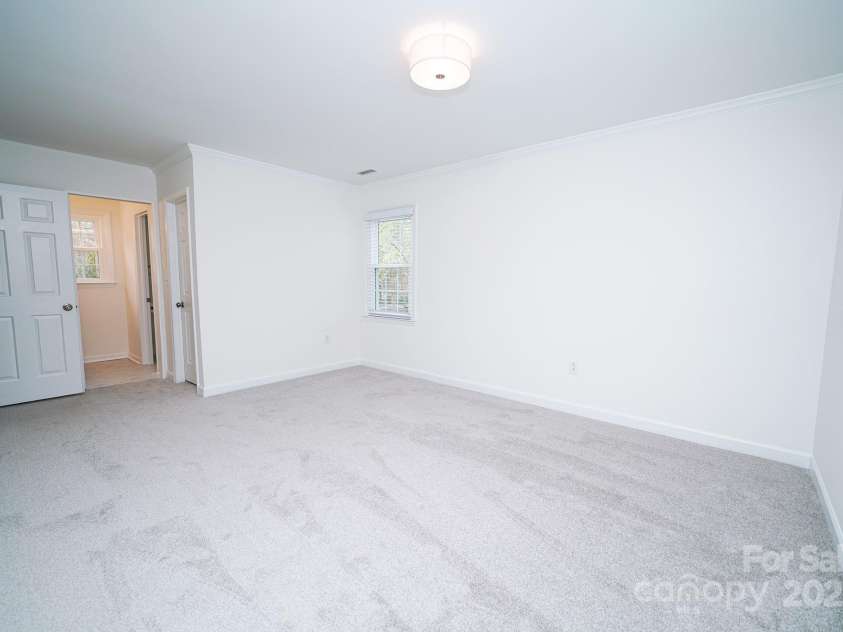5925 Carmel Station Avenue, Charlotte, NC 28226.  MLS# CAR4227662, YatesRealty ID 4534. 
