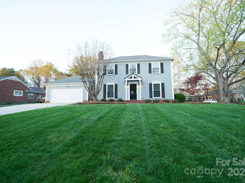5925 Carmel Station Avenue, Charlotte, NC 28226.  MLS# CAR4227662, YatesRealty ID 4534. 