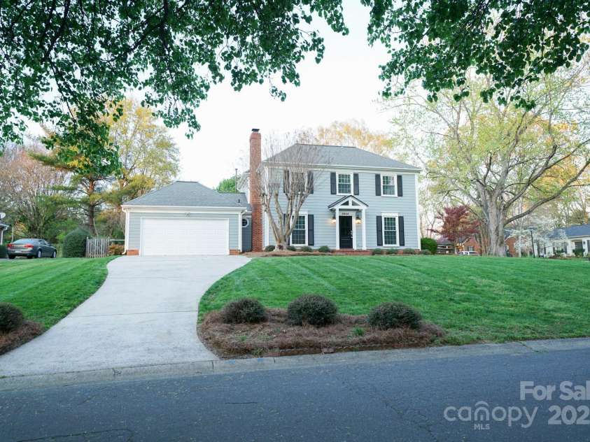 5925 Carmel Station Avenue, Charlotte, NC 28226.  MLS# CAR4227662, YatesRealty ID 4534. 