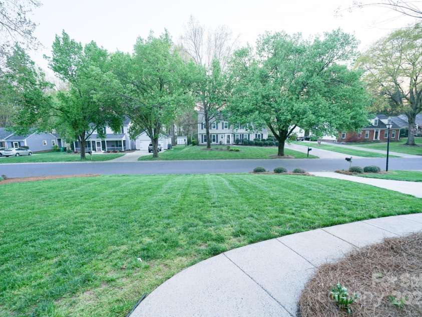 5925 Carmel Station Avenue, Charlotte, NC 28226.  MLS# CAR4227662, YatesRealty ID 4534. 