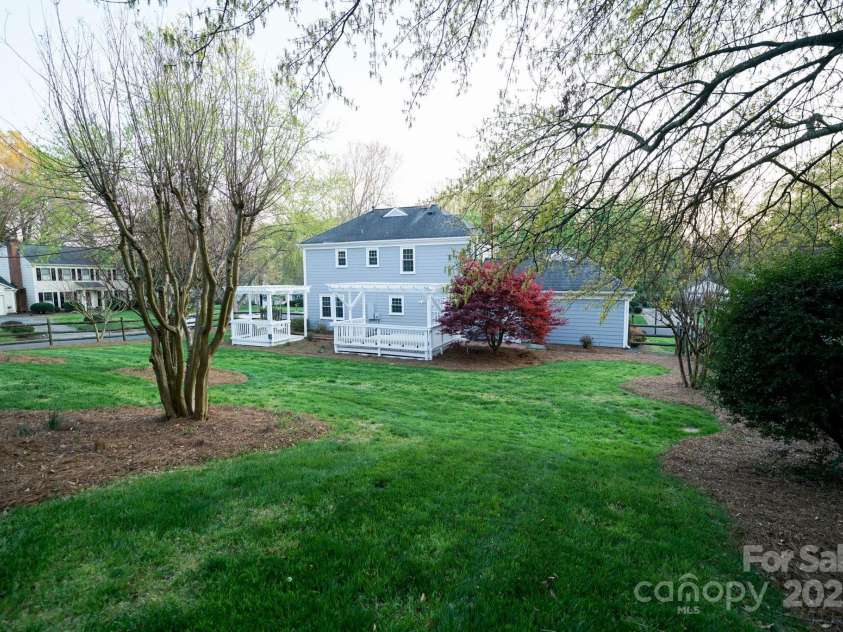 5925 Carmel Station Avenue, Charlotte, NC 28226.  MLS# CAR4227662, YatesRealty ID 4534. 
