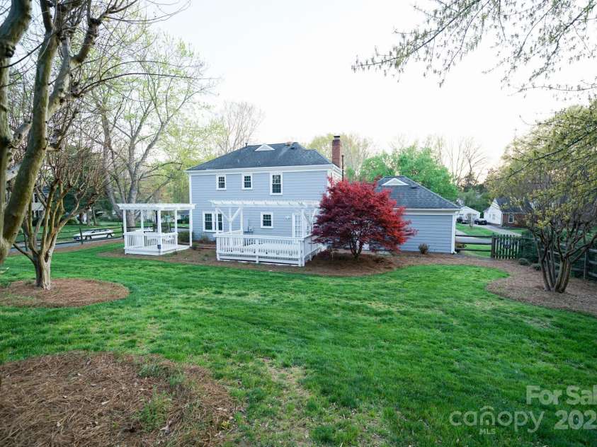 5925 Carmel Station Avenue, Charlotte, NC 28226.  MLS# CAR4227662, YatesRealty ID 4534. 
