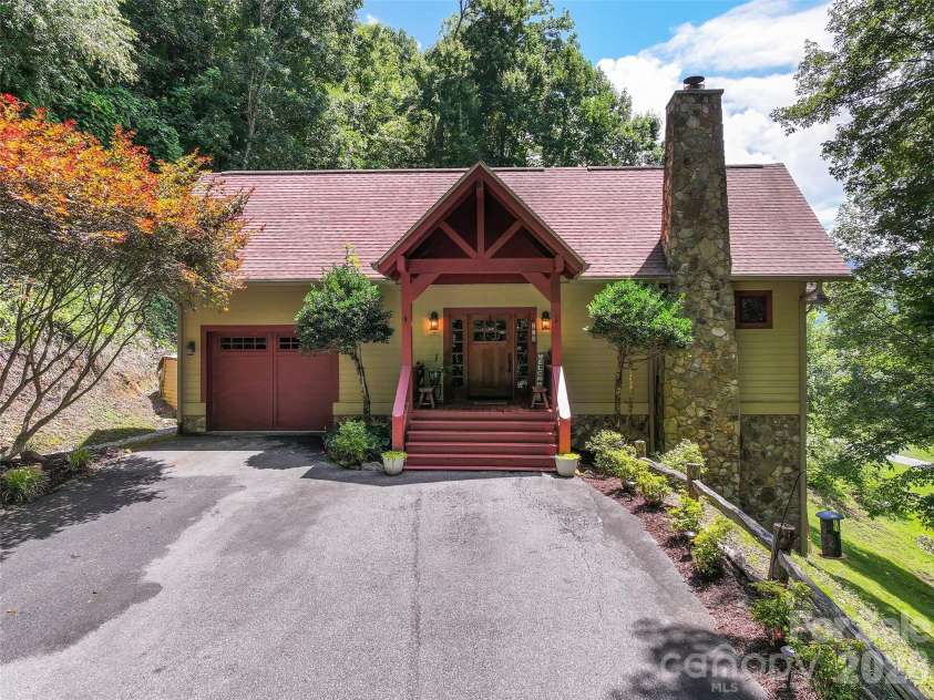 270 Par 3 Road, Whittier, NC 28789.  MLS# CAR4410907, YatesRealty ID 45340. 