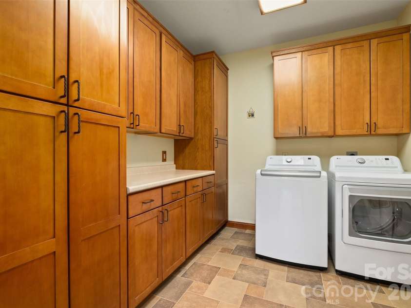 270 Par 3 Road, Whittier, NC 28789.  MLS# CAR4410907, YatesRealty ID 45340. 