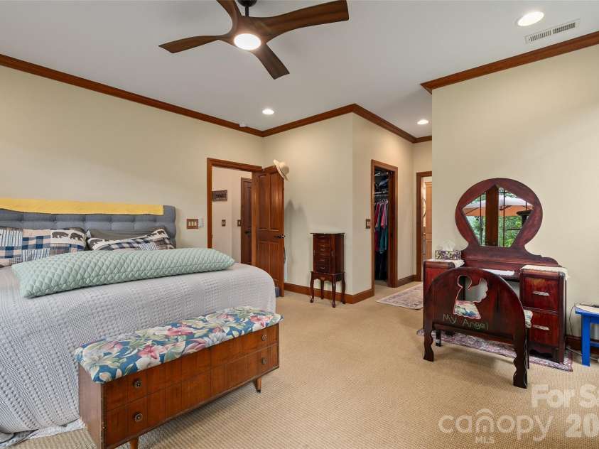 270 Par 3 Road, Whittier, NC 28789.  MLS# CAR4410907, YatesRealty ID 45340. 