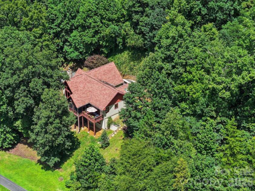 270 Par 3 Road, Whittier, NC 28789.  MLS# CAR4410907, YatesRealty ID 45340. 