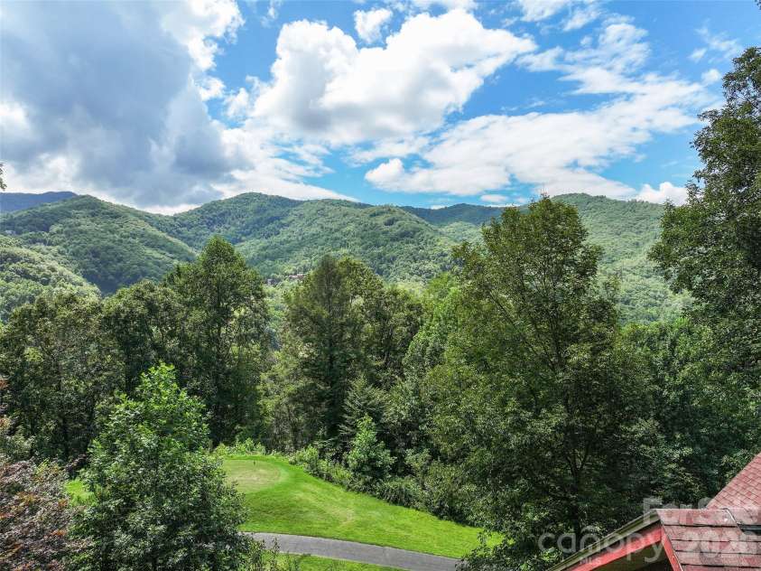 270 Par 3 Road, Whittier, NC 28789.  MLS# CAR4410907, YatesRealty ID 45340. 