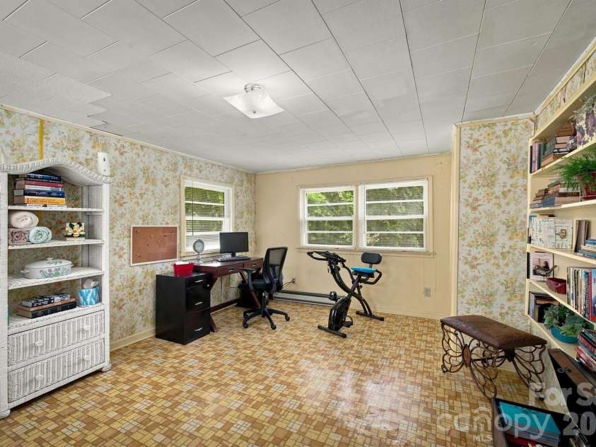 121 Rhyne Street, Morganton, NC 28655.  MLS# CAR4415739, YatesRealty ID 45341. 