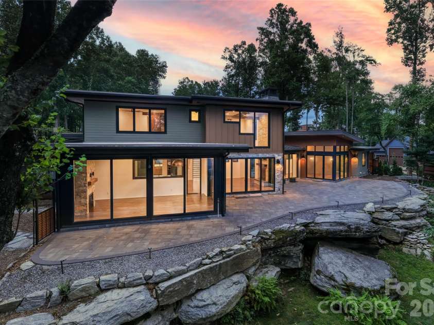 94 Laurel Ledge Way, Fletcher, NC 28732.  MLS# CAR4415345, YatesRealty ID 45344. 