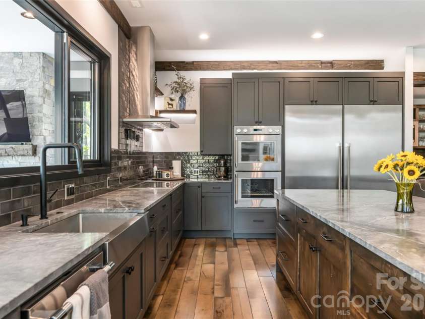 94 Laurel Ledge Way, Fletcher, NC 28732.  MLS# CAR4415345, YatesRealty ID 45344. 