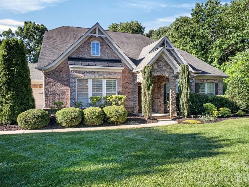 4028 Deer Track Court, Mint Hill, NC 28227.  MLS# CAR4397443, YatesRealty ID 45346. 