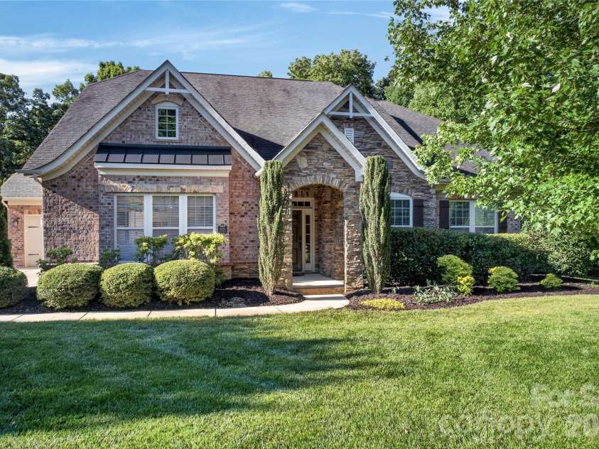 4028 Deer Track Court, Mint Hill, NC 28227.  MLS# CAR4397443, YatesRealty ID 45346. Welcome Home!