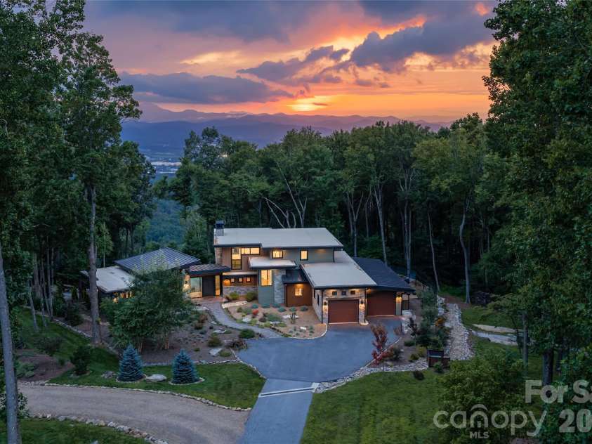94A Laurel Ledge Way, Fletcher, NC 28732.  MLS# CAR4415346, YatesRealty ID 45347. 