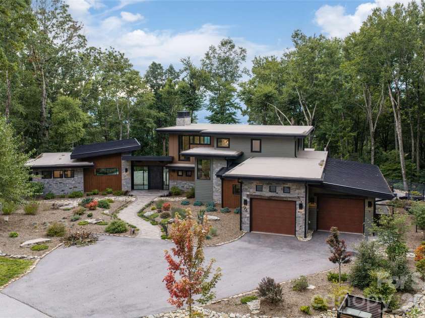 94A Laurel Ledge Way, Fletcher, NC 28732.  MLS# CAR4415346, YatesRealty ID 45347. 