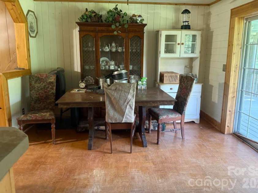 107 Flat Creek Drive, Lake Toxaway, NC 28747.  MLS# CAR4412174, YatesRealty ID 45349. Dining Room