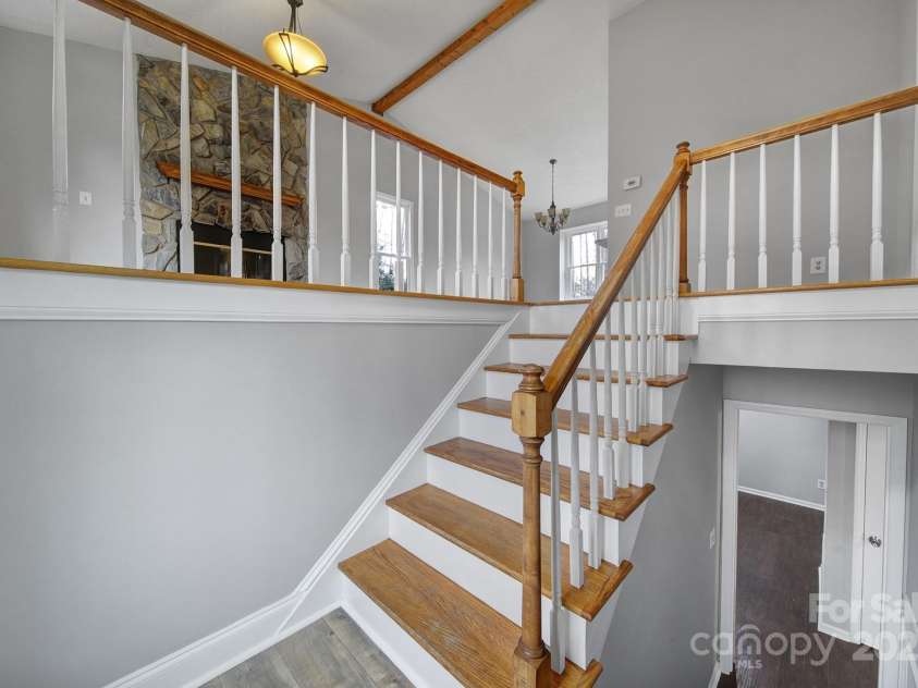 204 Swamp Fox Drive, Fort Mill, SC 29715.  MLS# CAR4215726, YatesRealty ID 4535. 